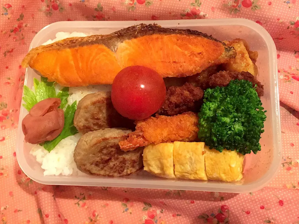 2019年5月6日
旦那さんのお弁当🍱👨‍✈️👷🏻‍♂️👨‍🔧🚊💪🏼👌🥰❤️💞|Kodomo Cookingさん