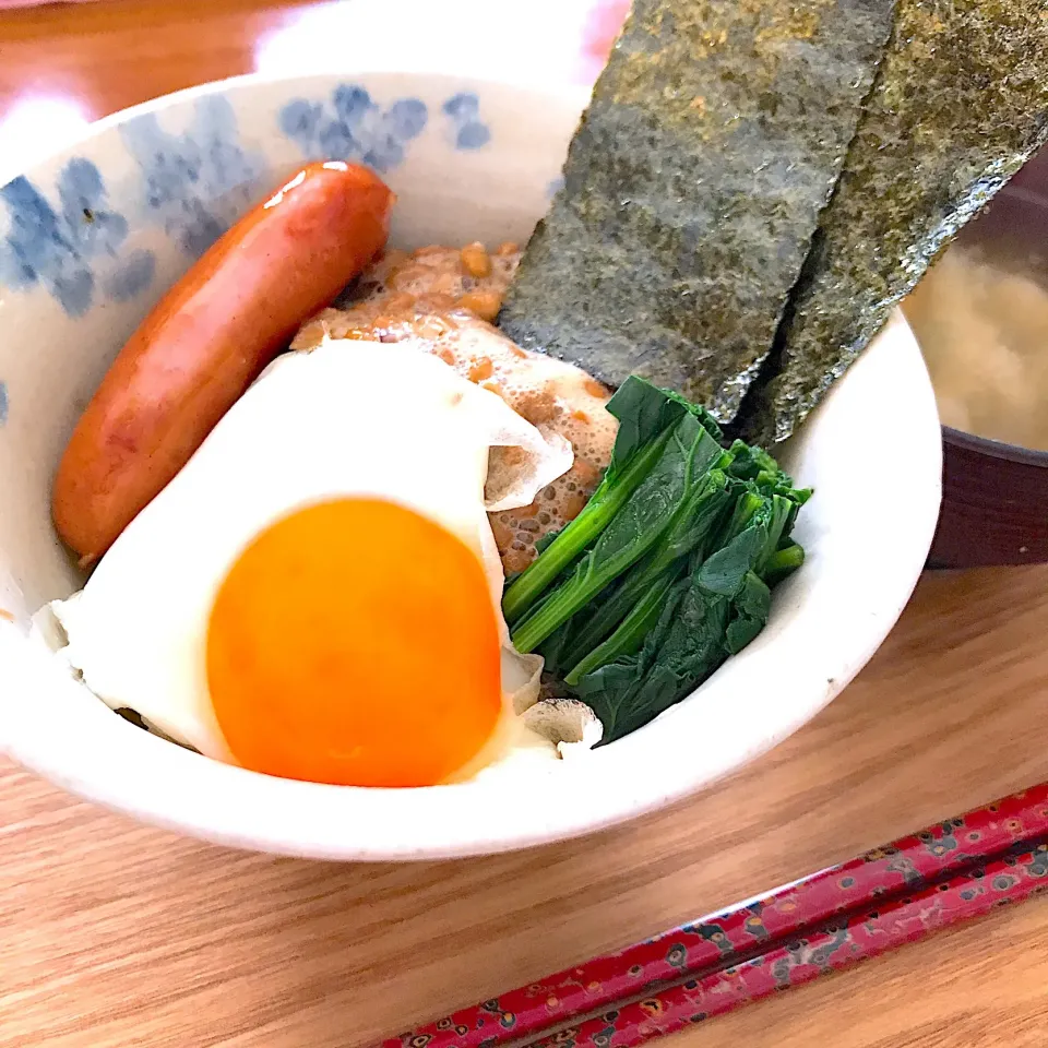 おはようございます😃朝食丼|AKKOさん