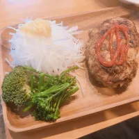 Snapdishの料理写真:ハンバーグ|りえさん