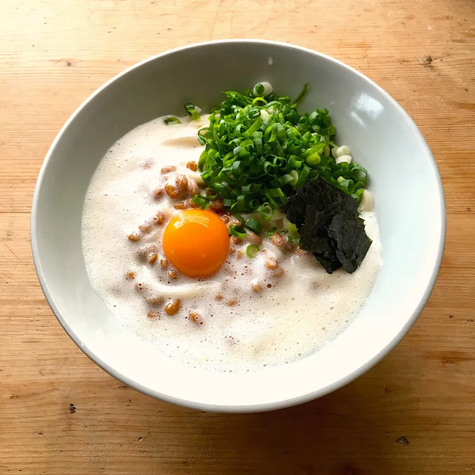 連休最後の昼ごはん‼︎ 6 May
 #お昼ごはん  #昼ごはん  #lunch  #うどん  #五島うどん  #ふわふわ納豆  #ふわふわ納豆卵かけご飯  #ふたりごはん  #ふたりぐらし  #ぶっかけうどん|Yoshinobu Nakagawaさん