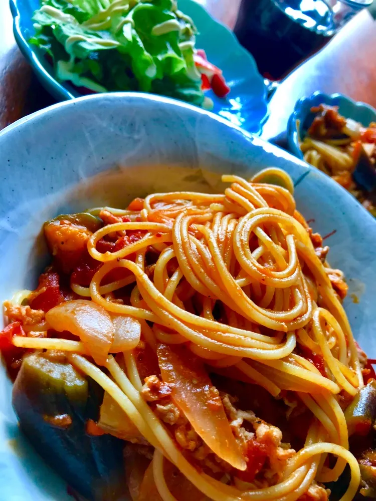 20190506今日のお昼ご飯🍝
ラタトゥイユでピリ辛パスタ
#ラタトゥイユ #パスタ #うちご飯|akiyo22さん