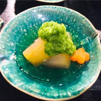 Snapdishの料理写真:冬瓜の翡翠(ひすい)煮  緑おろし添え|Eiji  Sakuraiさん