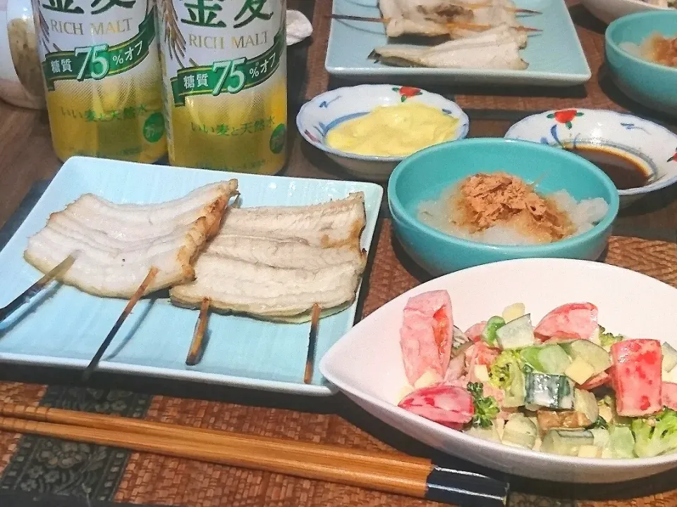 Snapdishの料理写真:穴子の白焼き&サラダ&大根おろし|まぐろさん