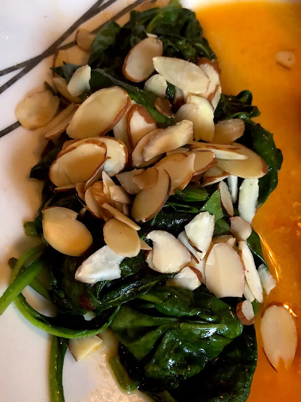 almond spinach saute|Marnelli Dela Cruz Hollandさん