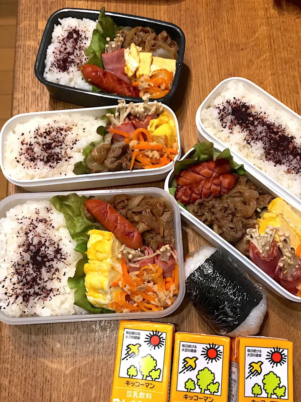 Snapdishの料理写真:家族弁当5月7日|hatabowwyomeさん