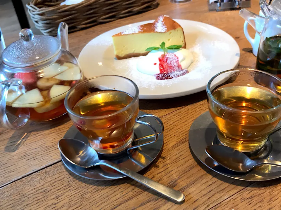 Snapdishの料理写真:フルーツTEAとカモミールミントTEA|marikoさん