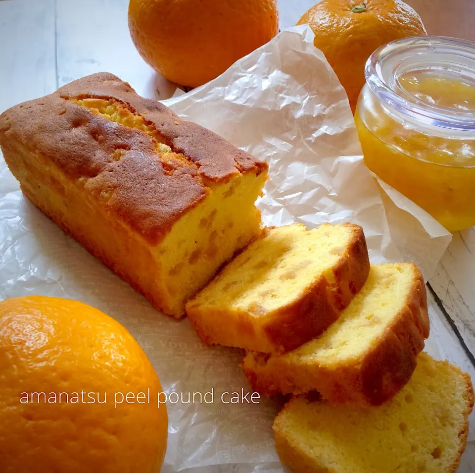 Snapdishの料理写真:甘夏ピールのパウンドケーキ🍊✨|なだちいさん