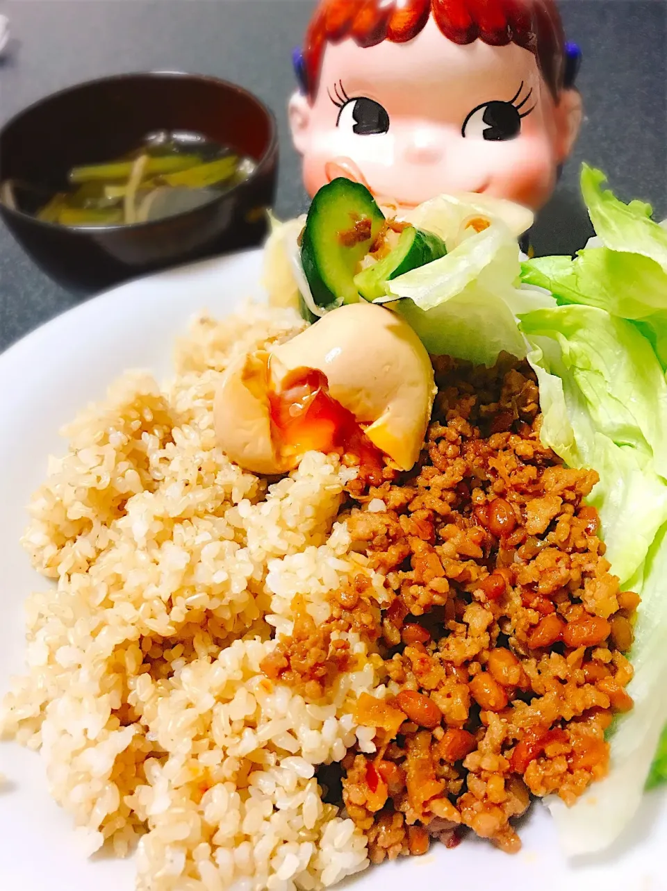 レタスで包んで♡ピリ辛ひき肉納豆丼。|ぽき。さん