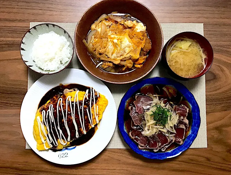 カツとじ＊鰹のたたき＊豚白菜のとん平焼き＊きのこの味噌汁＊白米|Aya.SanSun☺︎さん