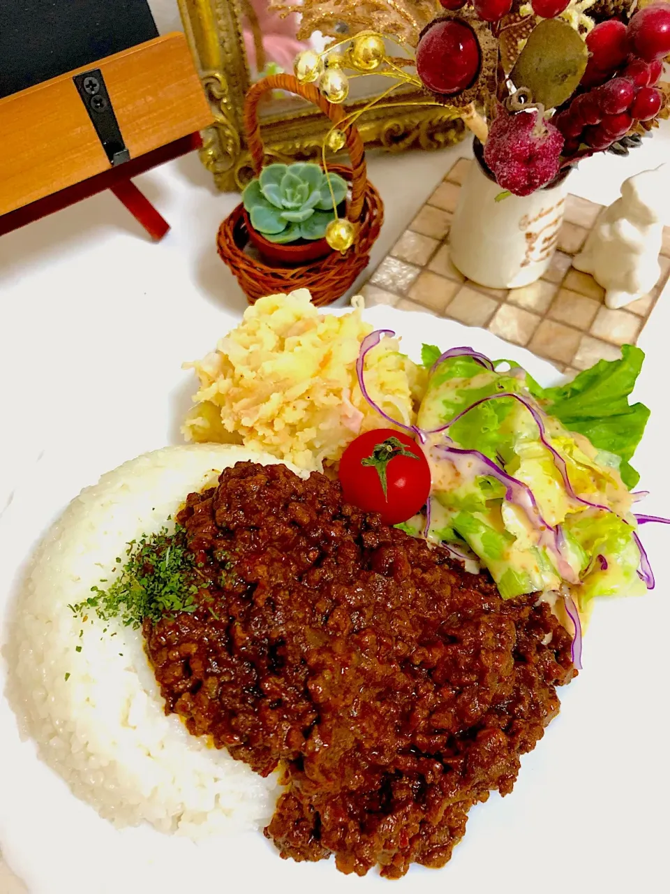 キーマカレー🍛と手作りポテサラ🥗|Princesさん