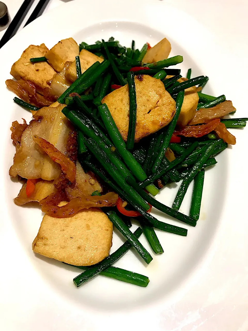 Sautéed fried bean curd, sliced pork belly, dried shrimps and Chinese chives|Sky Blueさん