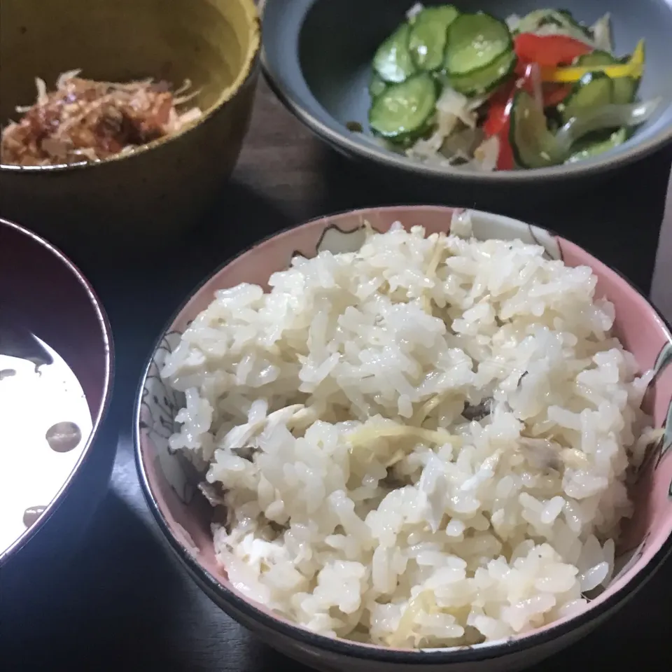 Snapdishの料理写真:夕ご飯〜鯛めしと野菜のおかず|perfuさん