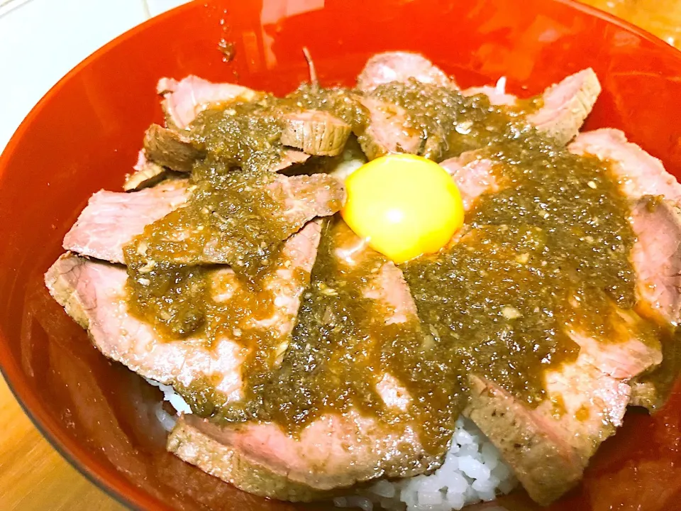 炊飯器で簡単おいしいローストビーフ丼|MoonHeartsさん