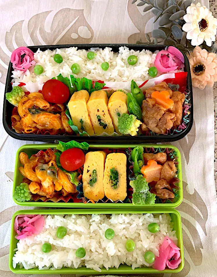 #お弁当 
 #男子部活お弁当。姉おまけお弁当。 
今日のお弁当
豆ご飯。ショートパスタでボロネーゼ、菜花の出し巻き玉子、照り焼きチキン。|yukaさん