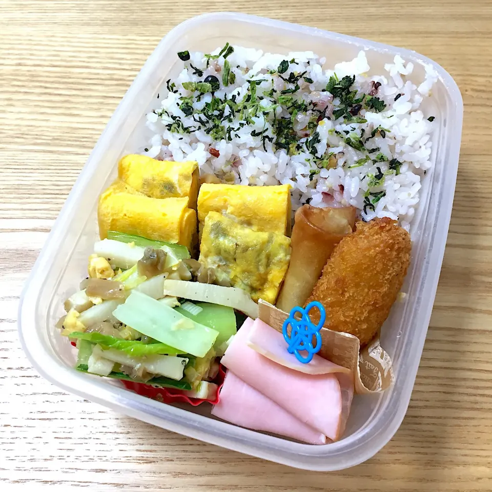 水曜日の旦那さんのお弁当☺︎ #お弁当記録 #ザーサイ入り玉子焼き#タケノコとザーサイの卵炒め #ハム巻きチーズ|むさけんさん