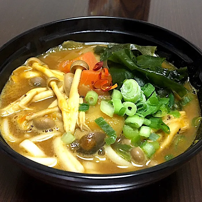 朝ごはん☀️☀️🔆断酒27日目
カレーうどん|ぽんたさん