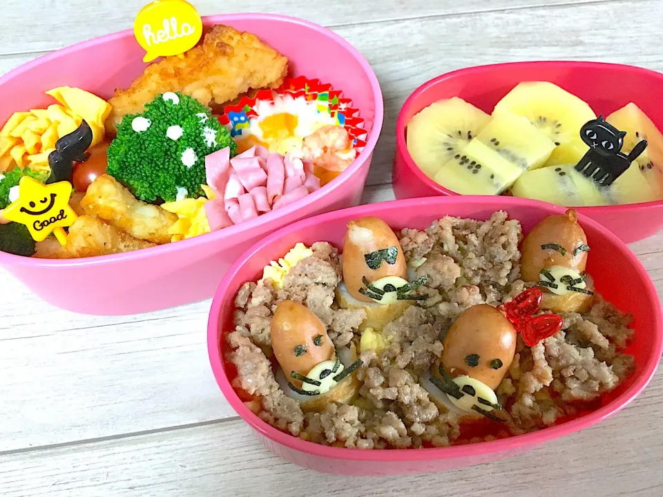 もぐら弁当
 #お弁当  #娘弁当  #キャラ弁  #もぐら  #もぐらちゃん  #そぼろ弁当  #そぼろご飯  #全校遠足|こむぎさん