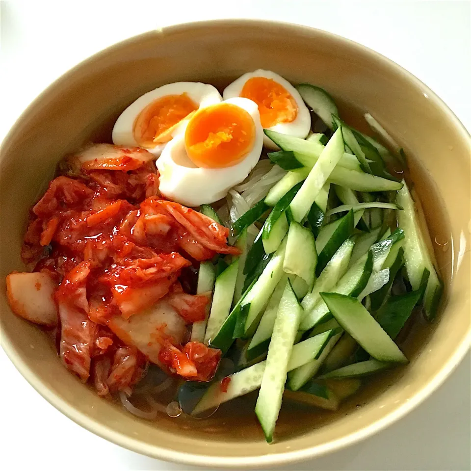 Snapdishの料理写真:具多め冷麺🍜|こえりさん