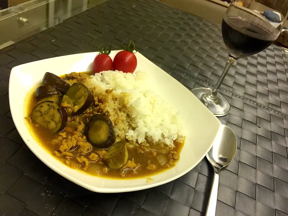 ナスとひき肉のカレー🍛
隠し味にソフリットを入れて|ミイさん