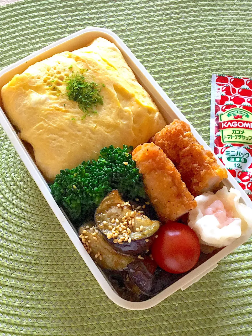 長女の中学弁当！
オムライス！ GW開け、よく頑張りました。
今日一日を乗り切りませうー|yukoさん