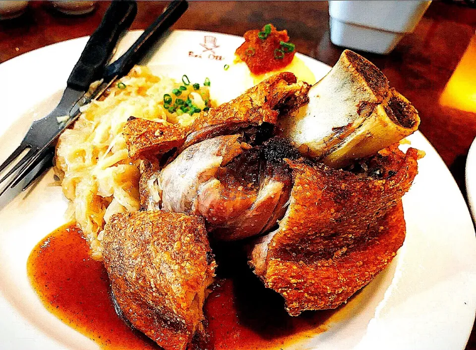 Schweinshaxe|Charlie Gant-Nerさん