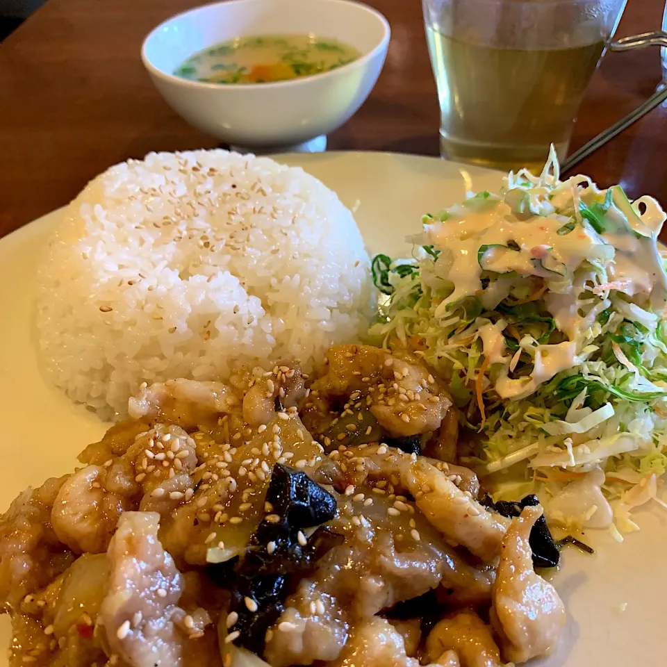 チキンのレモングラス炒め定食|ともこさん