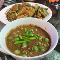 Snapdishの料理写真:Shrimp paste chilli sauce 🥘🥣 #ShirmpPasteChilliSauce|iPokdengさん