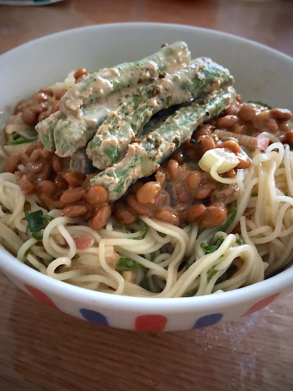 納豆そうめん  いんげんの胡麻和えのせ|ミウトおかんさん