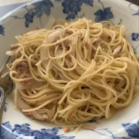 Snapdishの料理写真:ツナと玉ねぎの和風パスタ|ゆかりさん