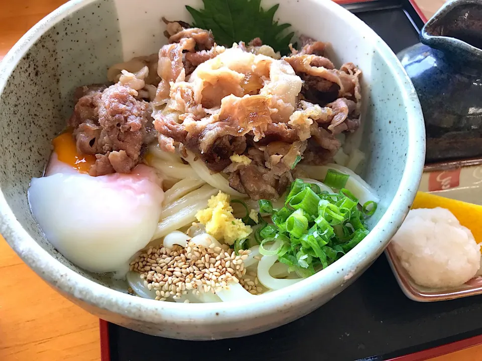 温玉肉ぶっかけうどん|naokoさん