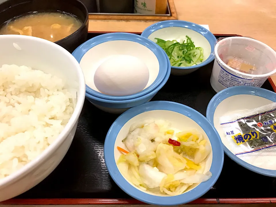 定番朝定食 納豆|マハロ菊池さん