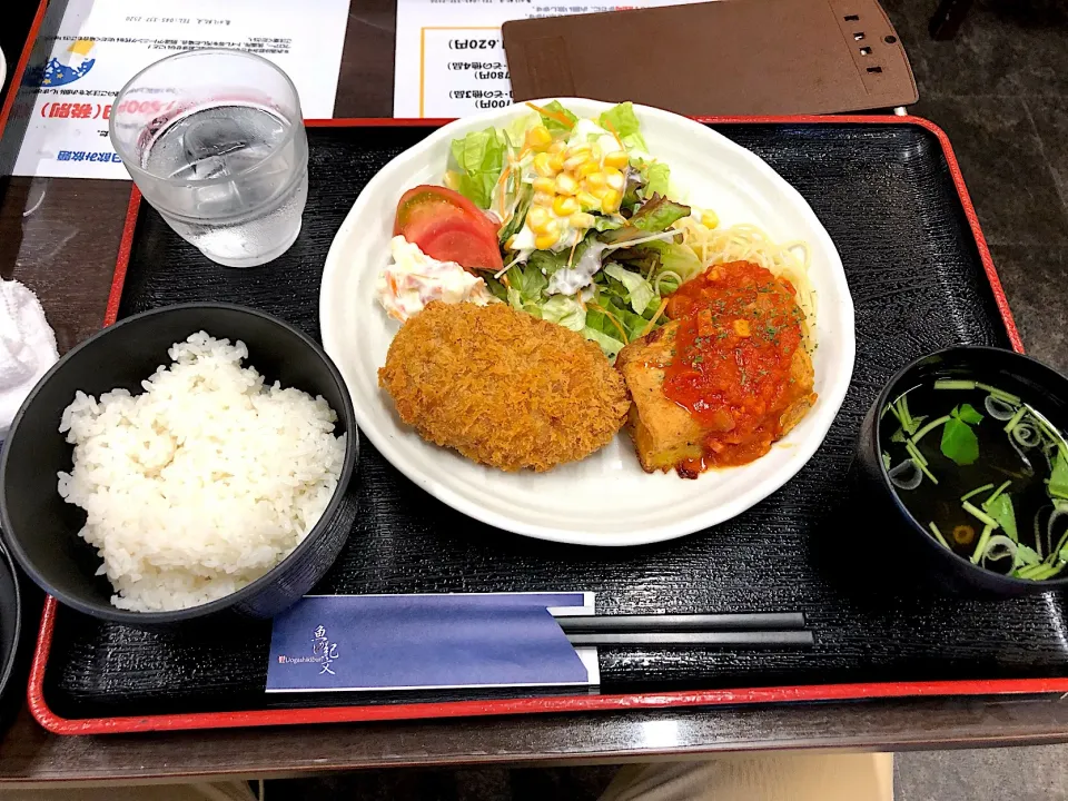 メンチカツ&カレイのピカタトマトソース定食|しのぶさん