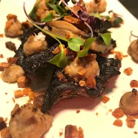 Snapdishの料理写真:Portabella Mushroom with Shiitake Patê and Shiitake bites...  #shiitake  #shiitakemushroom #椎茸  #椎茸焼き|Itamae-Angelさん