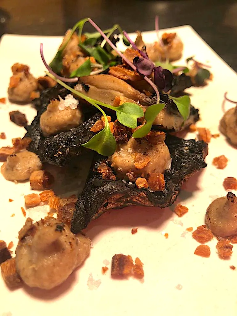 Portabella Mushroom with Shiitake Patê and Shiitake bites...  #shiitake  #shiitakemushroom #椎茸  #椎茸焼き|Itamae-Angelさん