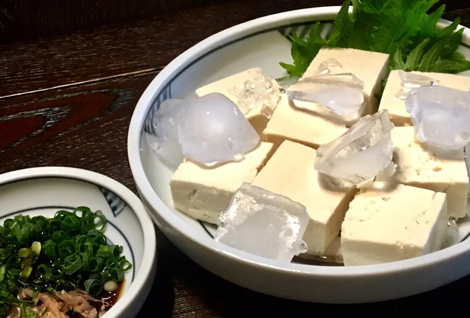 メチャ冷た〜い 冷奴
・好物の木綿豆腐
・美味しい出汁醤油と柚子胡椒で
・暑くて…|mottoさん