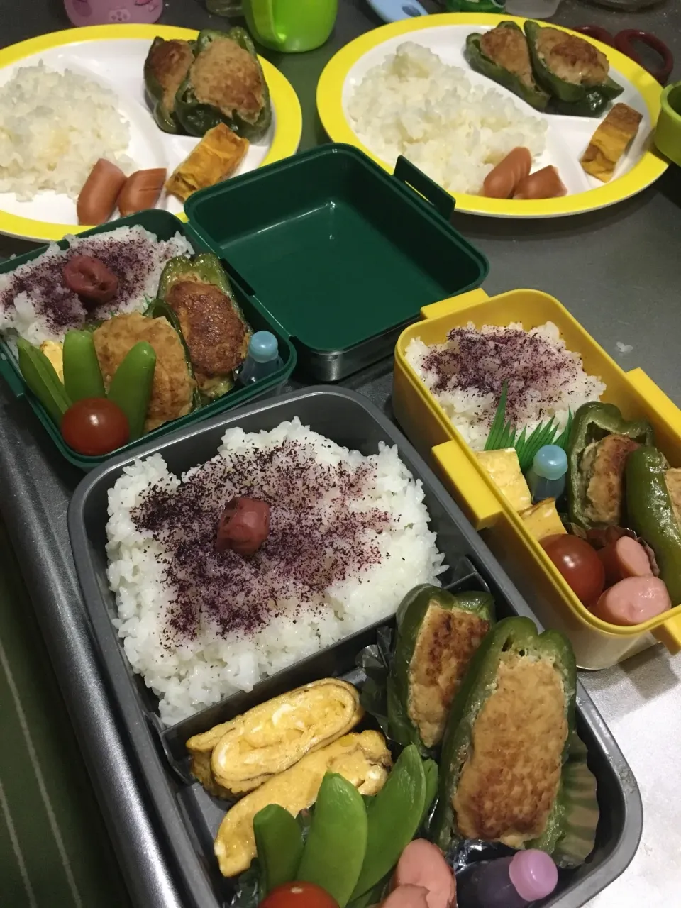 Snapdishの料理写真:弁当&子供達の昼食|望さん