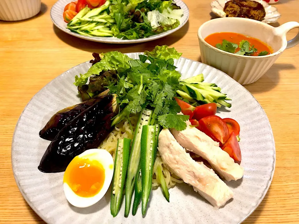 夏野菜のエスニック和え麺|ぽんさん