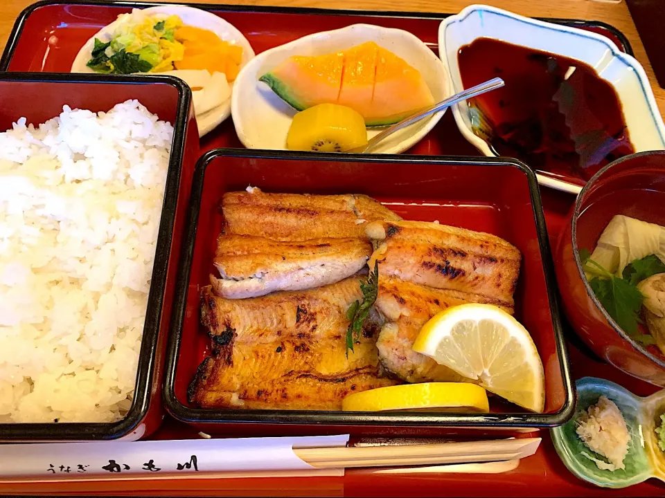 母の日は私の好きな鰻の白焼き定食✨|Seikoさん