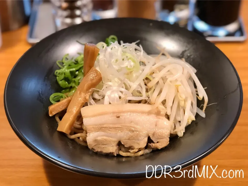 麺工房 小麦と箸で玉ねぎ油そば|ddr3rdmixさん