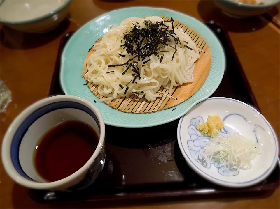 締めの稲庭うどん
草加 おいしや酒場 福わらい|Takeshi  Nagakiさん