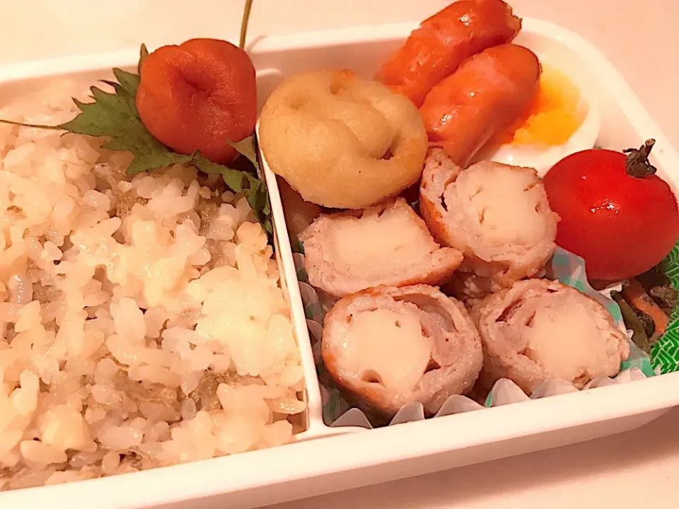 #お弁当#とろろ昆布とチーズの混ぜごはん#角麩の豚肉巻き巻き|shihoさん