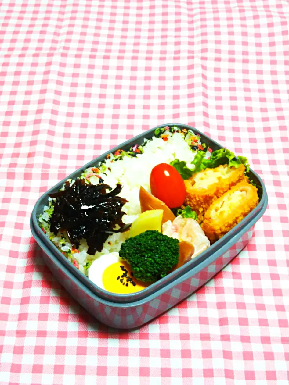 息子のお弁当(ﾘｸ無し～冷蔵庫にある物で😬)|かあたん(元ポップン)さん