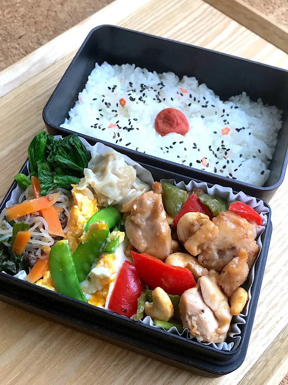 鶏肉のカシューナッツ炒め弁当|二キィさん