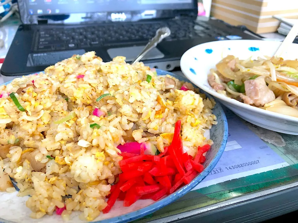 弥生食堂出前
チャーハン(大)￥700＋単品野菜炒め￥500|BOOさん