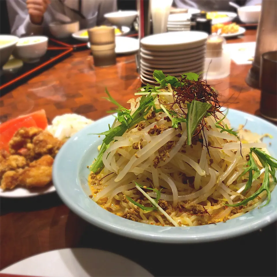 #冷し担々麺 & サラダバー
 #中華麺 #ランチ #昼食 #海浜幕張 #多謝|Shiny1022さん