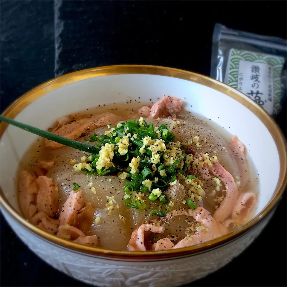 sakurakoさんの料理 新玉ねぎ丸ごとお浸し(キーンと冷やしてからどうぞ💓)|佐野未起さん