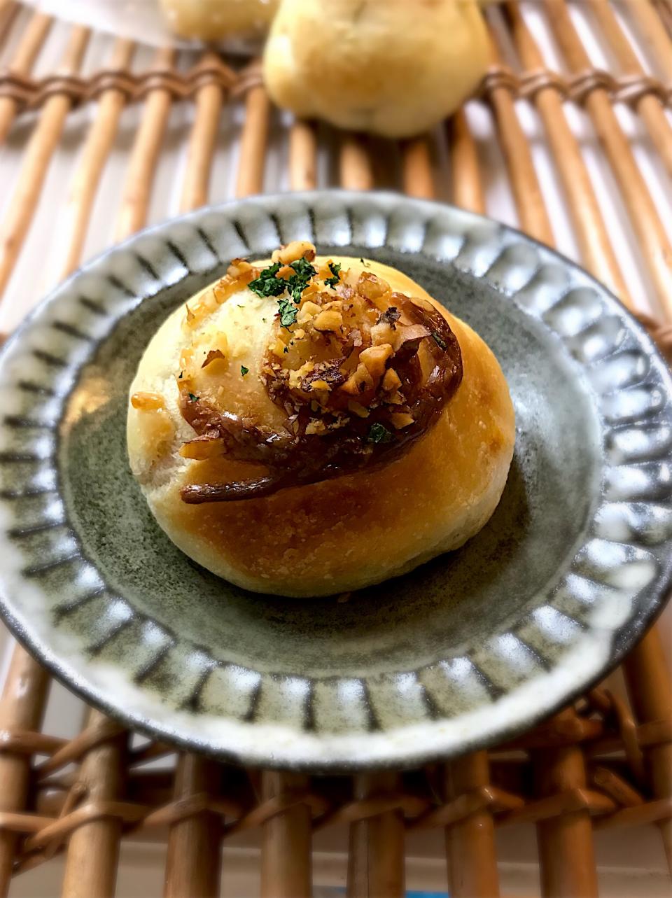 トマト🍅チキンのカレーパン