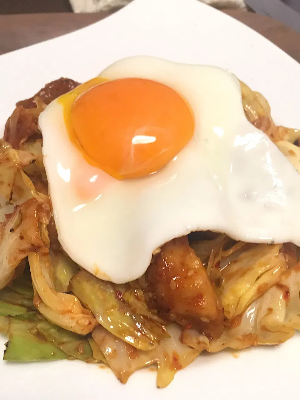 Snapdishの料理写真:キムチ炒め目玉焼き乗せ|まくねさん