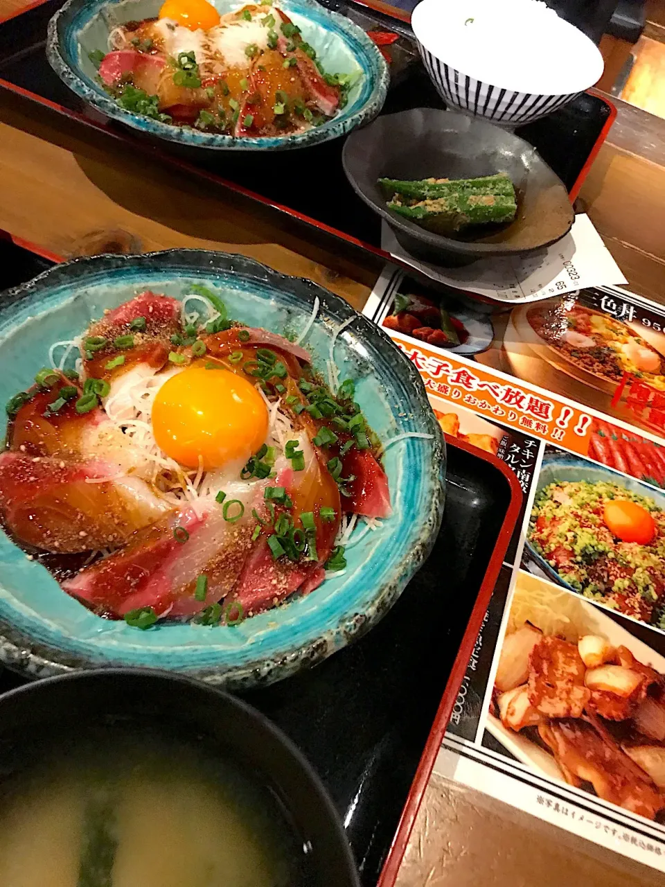 新宿野村ビル内九州料理 熱中屋
ランチ 鰤の刺身丼定食 ご飯明太子食べ放題とアイスコーヒーサービスは持ち帰り用|シュトママさん