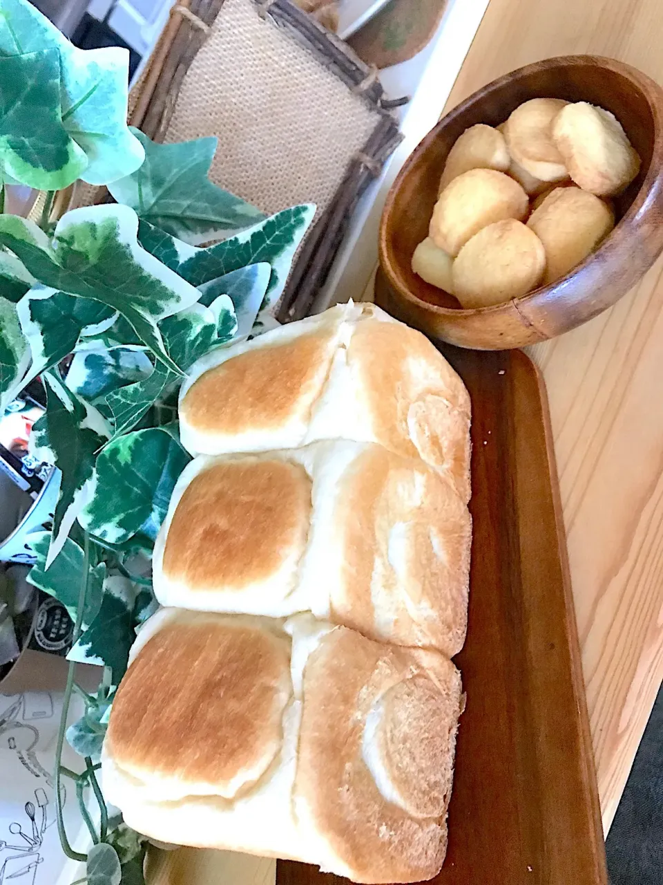 Snapdishの料理写真:今日の食パン&プレーンクッキー|loveままさん